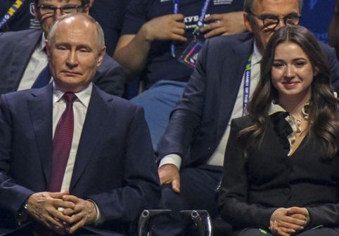 Lovitură de teatru: ”copilul” lui Vladimir Putin a fost interzis!