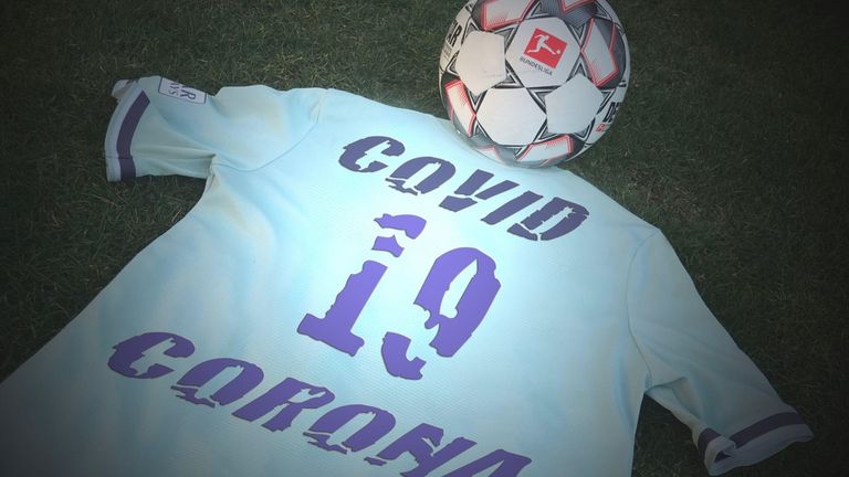PHOTO ASSEMBLY: Themed image feature: Follow the corona pandemic on professional sports and the soccer leagues. It is completely open as to how it can be continued with soccer - when and whether it can be played again at all. The official soccer ball DERB
