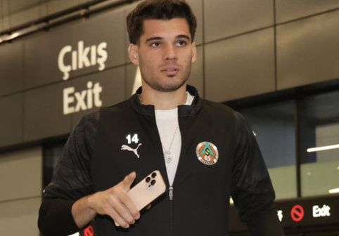 Au bătut palma! Ianis Hagi pleacă la vizita medicală
