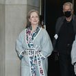 Meryl Streep a ieșit pe stradă într-o haină care pare a fi halat de baie. Profimedia