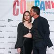 ANTONIO BANDERAS ARROPADO POR SU HIJA STELLA Y SU PAREJA, NICOLE KIMPEL EN EL ESTRENO DE SU NUEVO ESPECTÁCULO "COMPANY"
