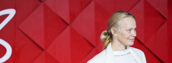 Pamela Anderson nemachiată