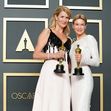 Renée Zellweger, după ce a câștigat Oscarul pentru Cea mai bună actriță în “Judy” . Foto: Getty Images