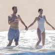 Dakota Johnson și Chris Martin în Puerto Vallarta/ Profimedia