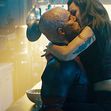 Morena Baccarin și Ryan Reynolds în Deadpool/ Profimedia