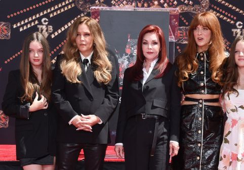 Fiicele gemene ale Lisei Marie Presley au împlinit 18 ani. Harper și Finley seamănă leit cu regretata lor mamă