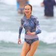 Nicole Kidman și soțul ei, Keith Urban, pe plajă/ Profimedia