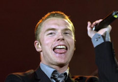 Îl mai știi pe Ronan Keating de la Boyzone? Are cinci copii, s-a mutat la Dubai și e de 11 ani cu a doua soție: "Te iubesc și te ador"