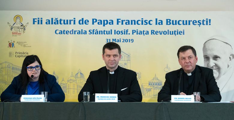Conferinta de presa- Papa la Bucuresti 5
