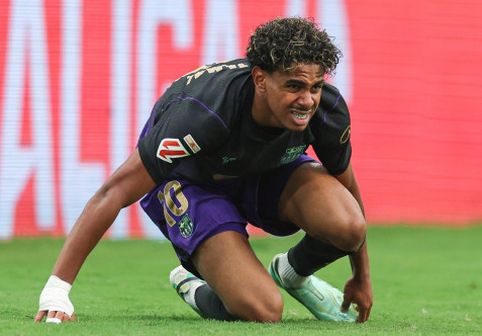 Surpriză uriașă: i-au dat trofeul pentru cel mai bun fotbalist din lume! Yamal și Kane nici n-au prins podiumul
