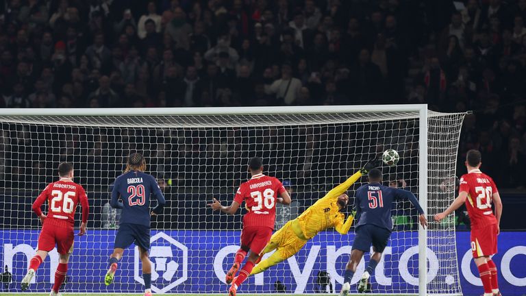 Paris Saint-Germain v Liverpool FC - UEFA Champions League 2024/25 Round of 16 First Leg
