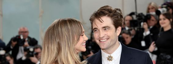 Robert Pattinson și Suki Waterhouse