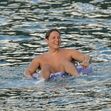 PREMIUM EXCLUSIVE: Captain Marvel star Brie Larson looks stunning in a butterfly one piece as she relaxes at the beach with Elijah Allan-Blitz while on vacation in Hawaii