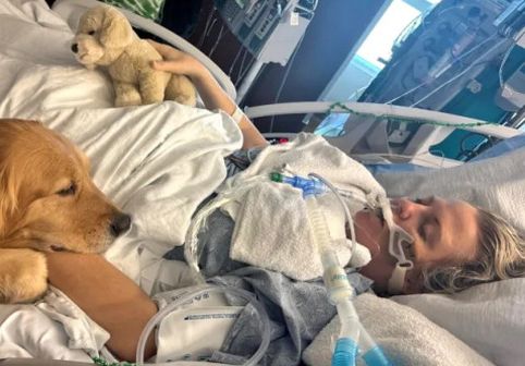 O femeie în comă s-a trezit după ce un câine i-a atins mâna. Medicii susțin că e un miracol: „N-am mai văzut așa ceva!”