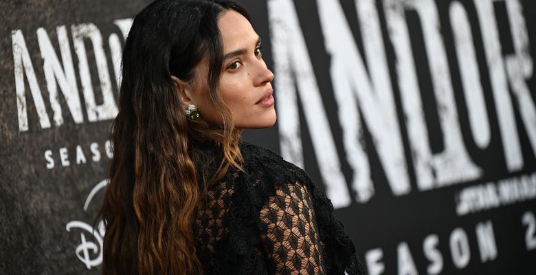 Adria Arjona (2)