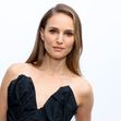 Stella McCartney: Photocall - Paris Fashion Week - Womenswear Spring-Summer 2025