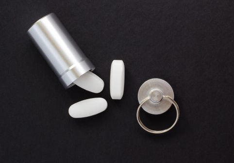 Adderall, medicamentul care „accelerează” creierul. Ce efecte are asupra organismului și ce riscuri apar dacă este folosit greșit