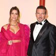 Antonio Banderas și partenera lui mai tânără cu 28 de ani, în centrul atenției la gala Oscar