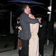 Jennifer Lopez și Ben Affleck, surprinși în ipostaze tandre după o întâlnire romantică.  Profimedia
