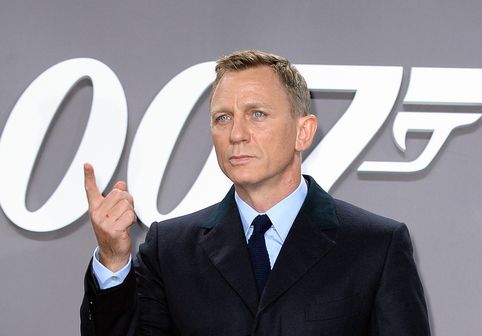 DANIEL CRAIG