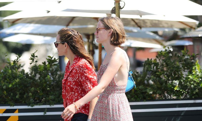 Jennifer Garner si violet affleck