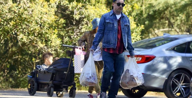 *EXCLUSIVE* Macaulay Culkin and Brenda Song take the kids to a baby birthday party in L.A.