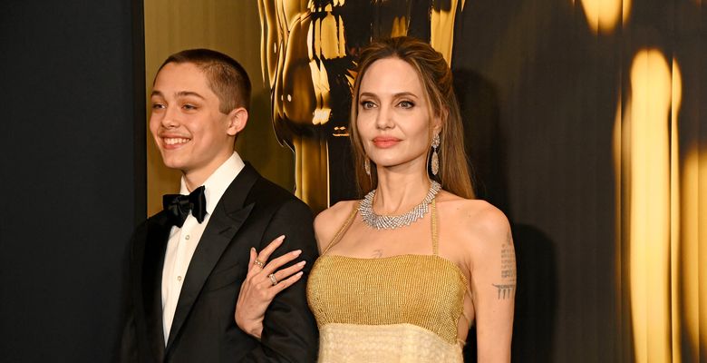 Angelina Jolie și fiul său, Knox Jolie-Pitt/ Profimedia