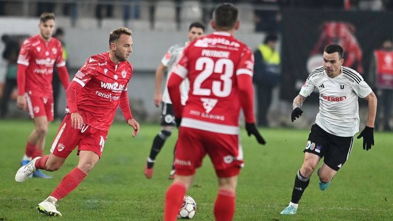 FOTBAL:DINAMO BUCURESTI-UNIVERSITATEA CLUJ, SUPERLIGA SUPERBET (11.12.2023)