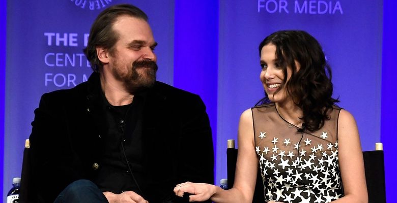 David Harbour și Millie Bobby Brown