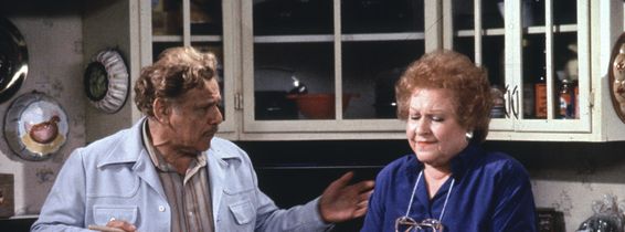 Estelle Harris (5)
