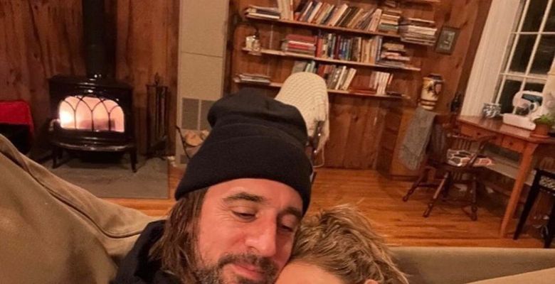 Aaron Rodgers și Shailene Woodley/ Instagram