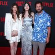 Adam Sandler împreună cu Jackie Sandler și Sunny Snadler/ Profimedia