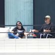 James Michael Tyler, surprins pe balcon, alături de soție după ce a dezvăluit că are cancer
