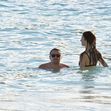 Leonardo DiCaprio, surprins în ipostaze romantice cu iubita lui/ Profimedia