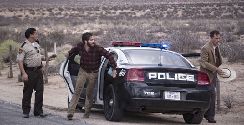 nocturnal-animals-jake-gyllenhaal-michael-shannon1-600x383