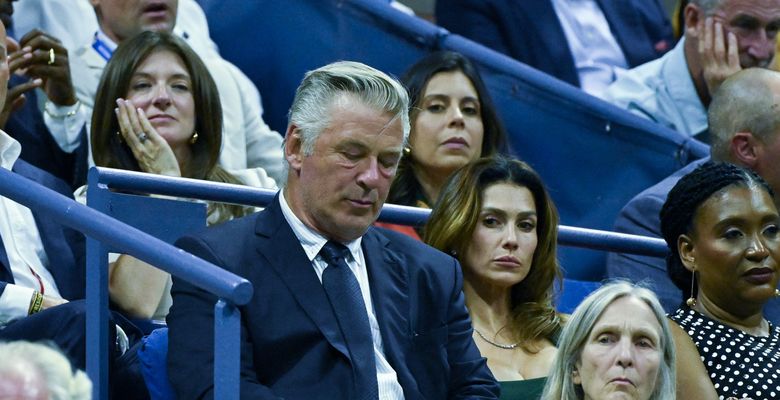 Alec Baldwin și soția sa, tensionați la un meci de tenis/ Profimedia