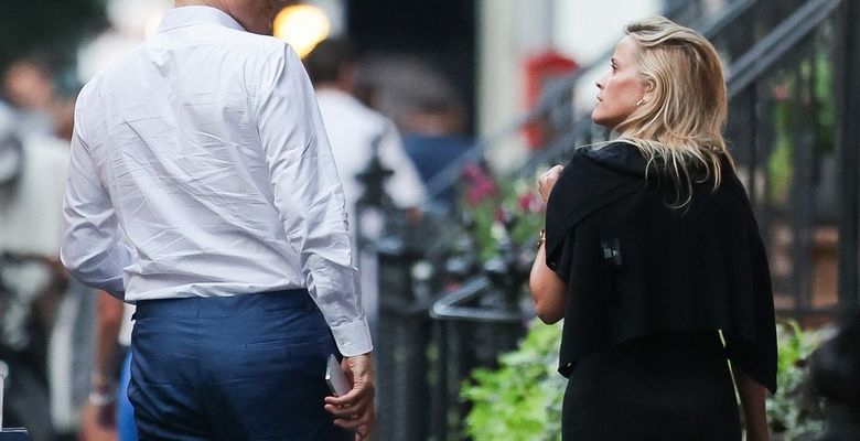 PREMIUM EXCLUSIVE: Reese Witherspoon is Spotted on a Date With Private Equity Financier Oliver Haarmann in New York City.