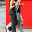 Cum a fost surprinsă fiica lui Katie Holmes și a lui Tom Cruise pe străzile din New York.jpg