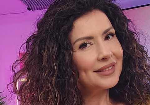 Băutura de 3 lei pe care Carmen Brumă o consumă pentru sănătate. O bea rece, seara: "Îmi amintește de bunica mea"