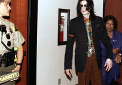 Vedete care au fost la un pas de moarte pe 11 septembrie 2001. Cum a scăpat Michael Jackson de atentatele care au schimbat lumea