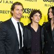 mattjew mcconaughey, sotia si fiul levi (3)