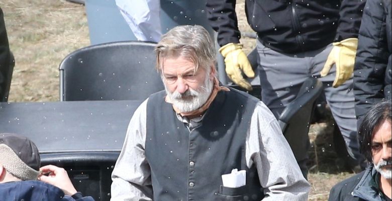 EXCLUSIVE: * EMBARGO: Strictly No Web Before 1030 pm EST 22 April 2023  PREMIUM EXCLUSIVE: Alec Baldwin Is Spotted On Set As He Resumes Filming Of â€�Rustâ€™ In Montana