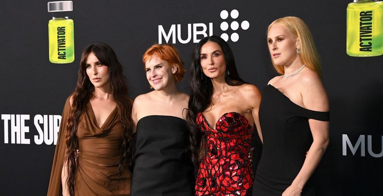 Rumer Willis, alături de mama ei, Demi Moore și de surorile ei
