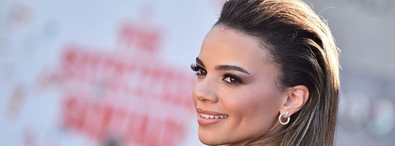 Cum arată Leslie Grace în costumul de Batgirl./ Profimedia