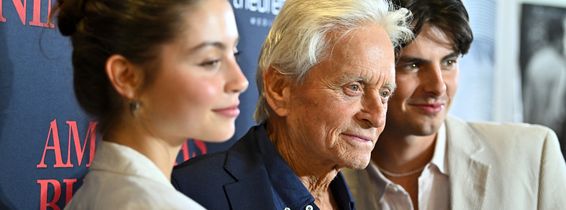 carys douglas, michael douglas, dylan douglas (1)