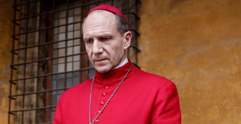 CONCLAVE 2024  Focus Features film with Ralph Fiennes as Thomas Cardinal Lawrence