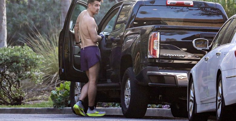 *EXCLUSIVE* Colin Farrell sports VERY short shorts for run around Coldwater Canyon Park