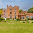 Rupert Grint vend son manoir du 18 čme sičcle ŕ Hitchin, oů il n