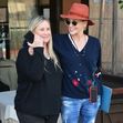 Sharon Stone, fotografiată la plimbare în Beverly Hills cu sora ei