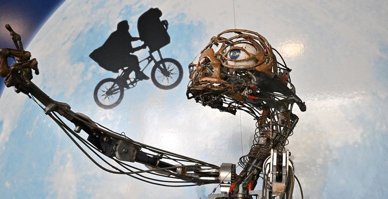 ET